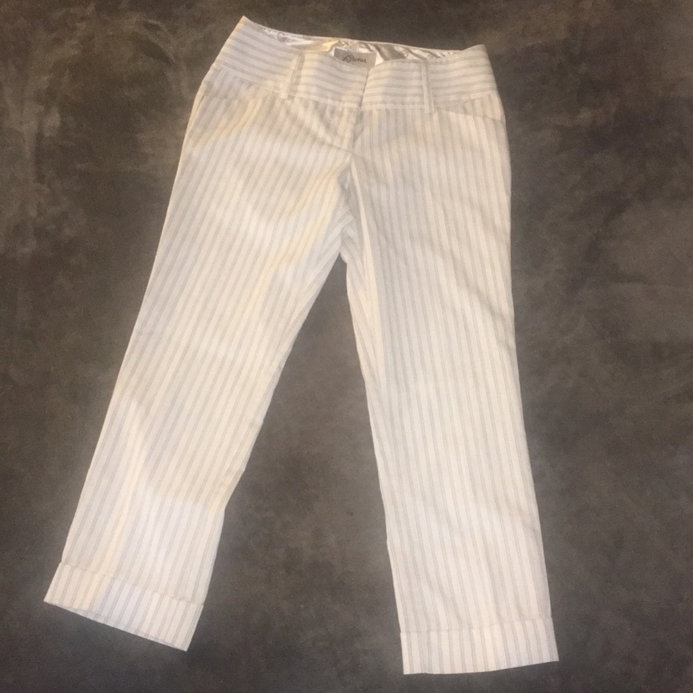 Guess Capri Pants